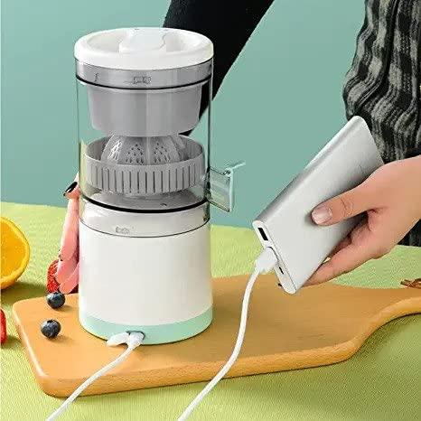 Portable Citrus Juicer : Ideal for juicing halved citrus fruits